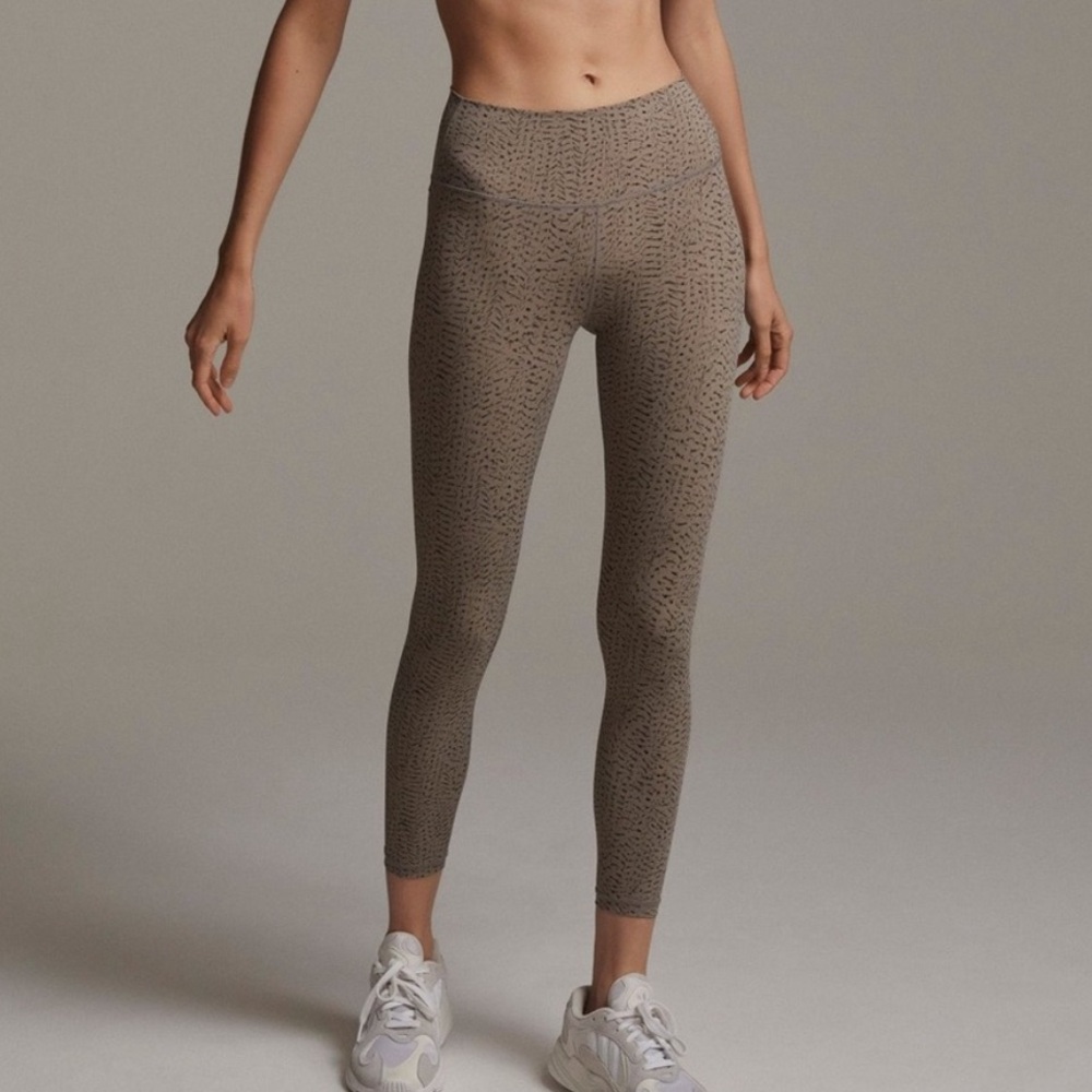 Varley Luna Legging High Rise 7/8 in Taupe Feather Print Size Medium